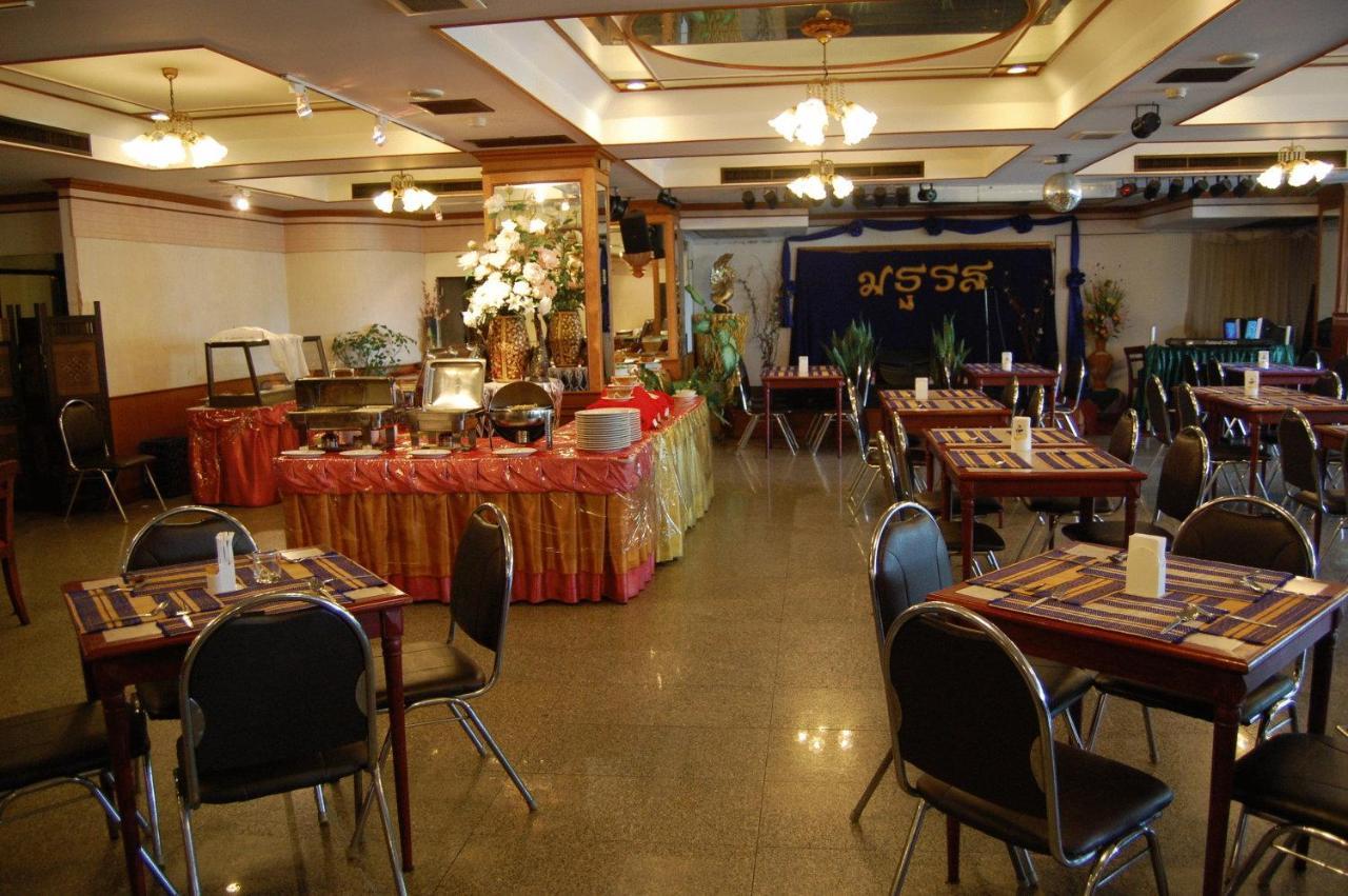 Chiangmai Ratanakosin Hotel Чиангмай Екстериор снимка