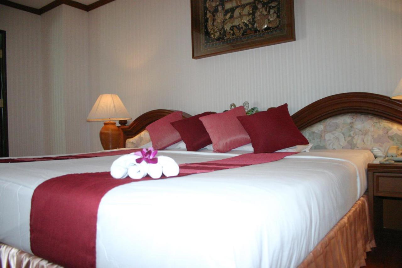 Chiangmai Ratanakosin Hotel Чиангмай Екстериор снимка