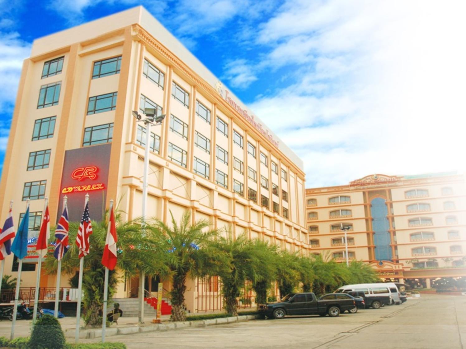 Chiangmai Ratanakosin Hotel Чиангмай Екстериор снимка