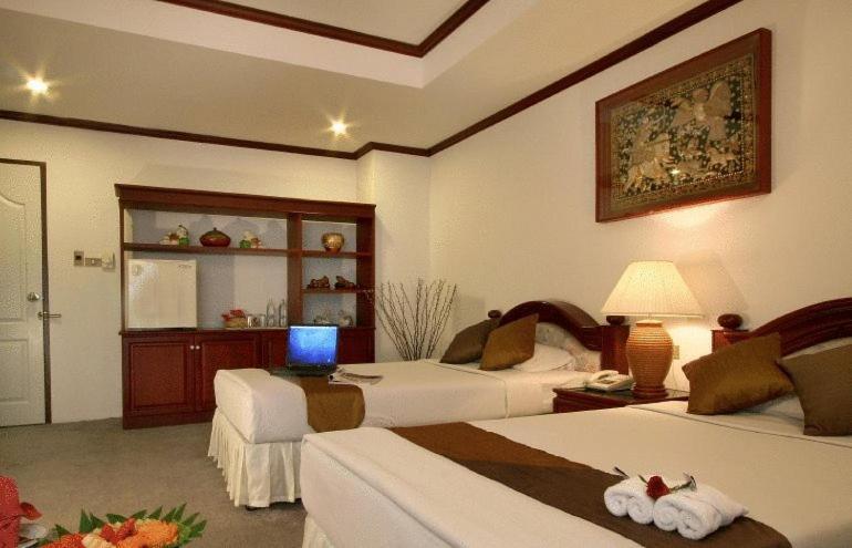 Chiangmai Ratanakosin Hotel Чиангмай Екстериор снимка