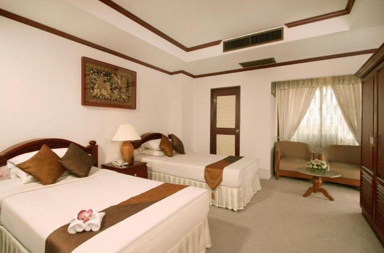 Chiangmai Ratanakosin Hotel Чиангмай Екстериор снимка